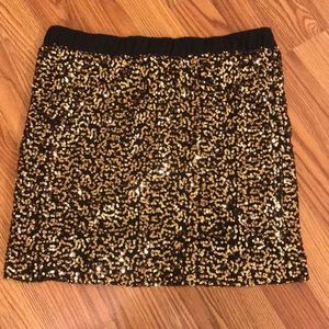 Trendy glitter skirt